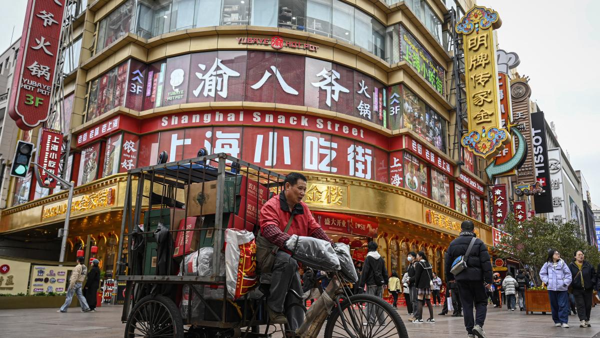 China fija objetivo de crecimiento económico para 2026 en entre 4.5 y 5%