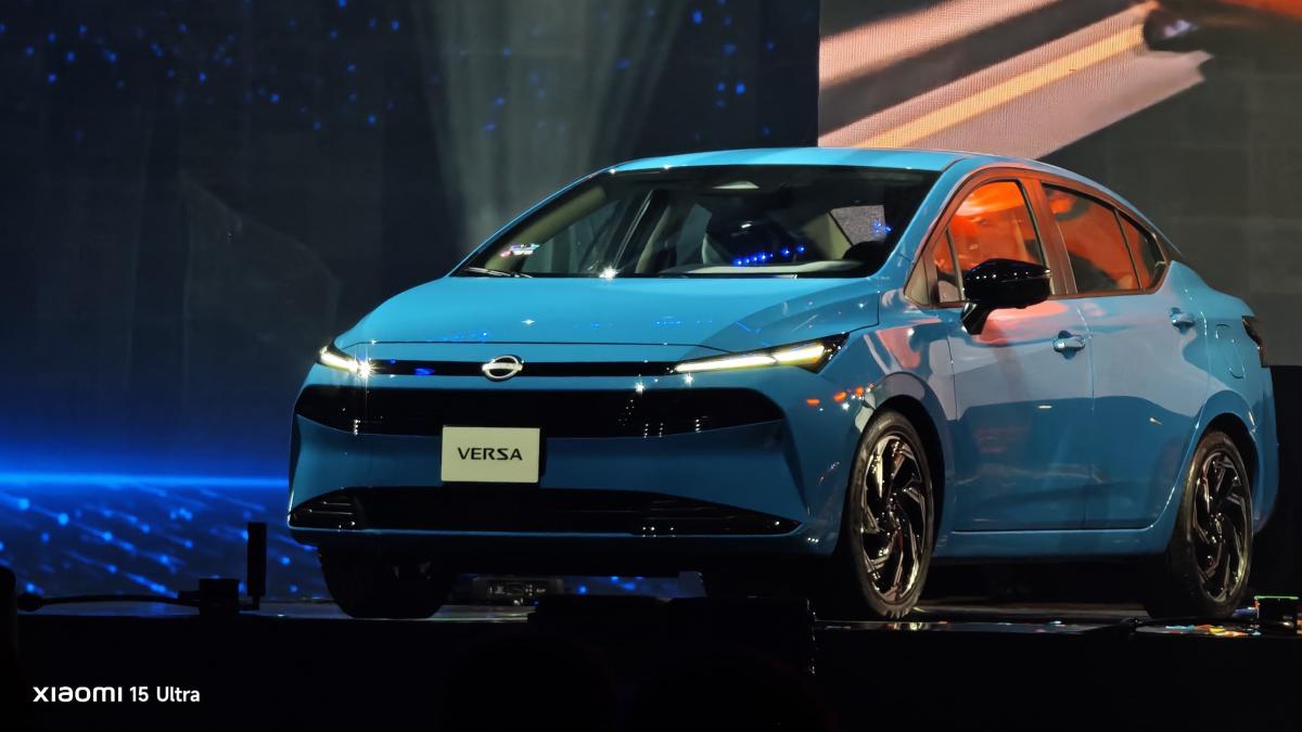 Nissan renueva sus autos estrella en México: Revela sus sedanes Versa y Sentra 2026