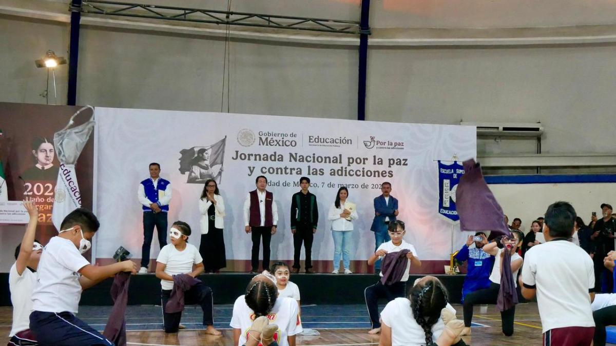Mario Delgado informa destacada participación de estudiantes y familias en la Jornada Nacional por la Paz y contra las adicciones