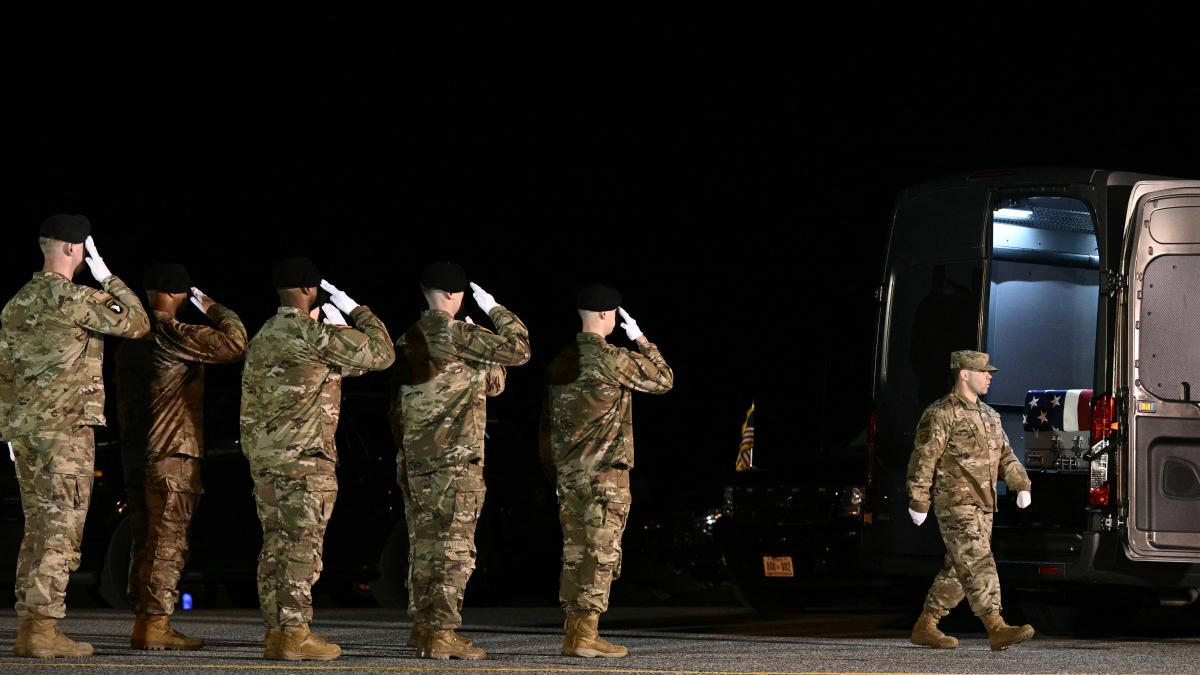 Pentágono reporta que alrededor de 140 militares de EU han sido heridos en la guerra en Irán