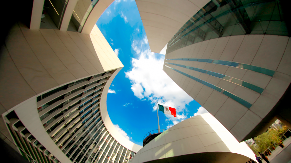 Senadores aprueban en comisiones limitar las pensiones de las entidades públicas