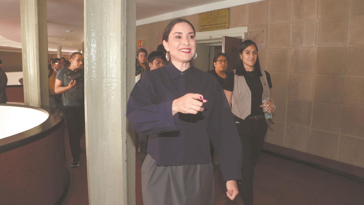 Claudia Curiel presenta avances sobre intervención en escuelas de arte y cultura