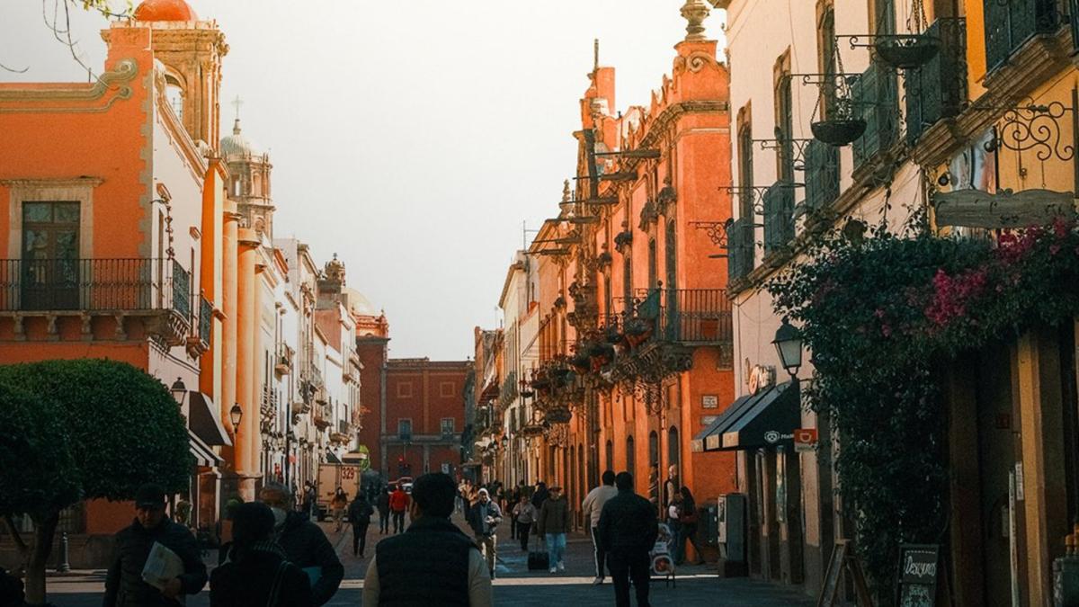 Tras difícil inicio de año, comercios de Querétaro están optimista ante el puente largo