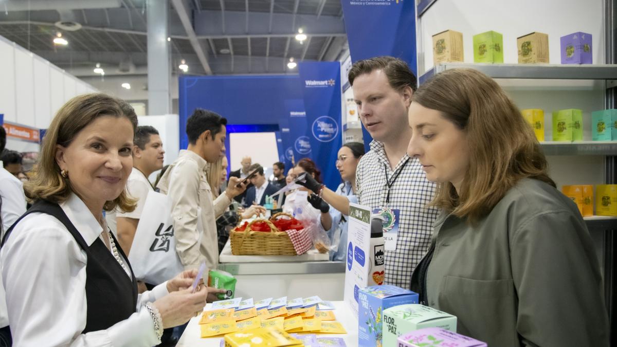 Walmart impulsa a 600 pymes que ya venden 1,700 millones de pesos al año