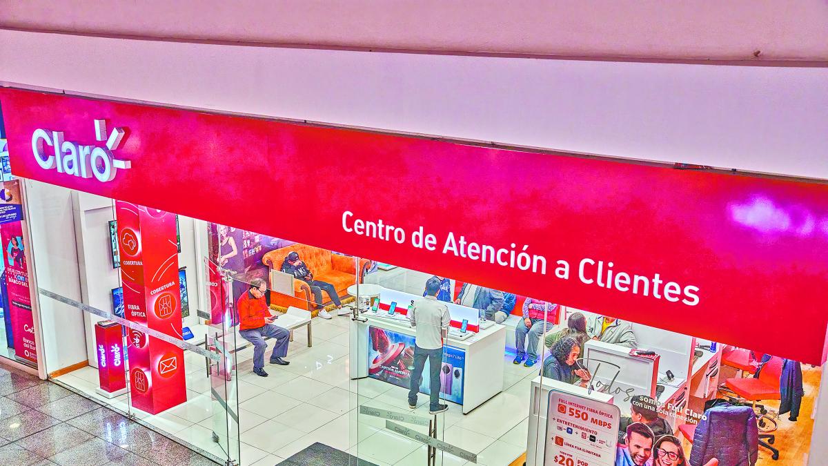 Claro invertirá 600 millones de dólares en Ecuador, dice gobierno