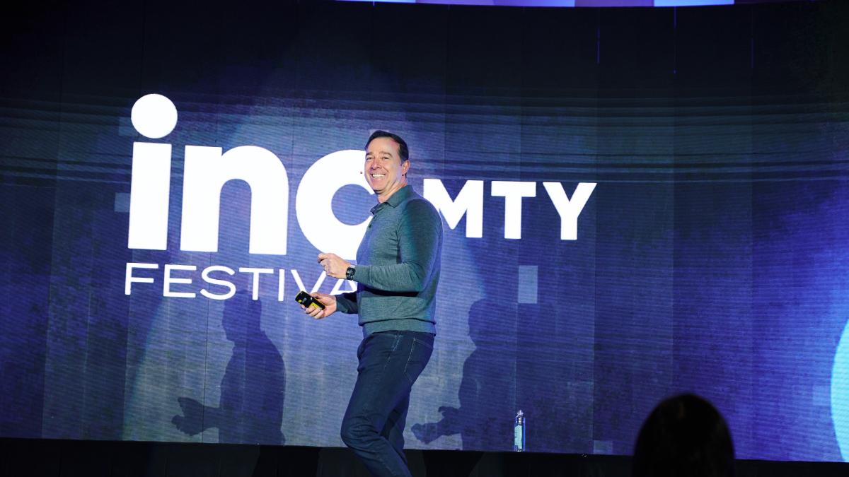 IA para emprendedores: ¿cómo pasar de usarla a construir negocios?