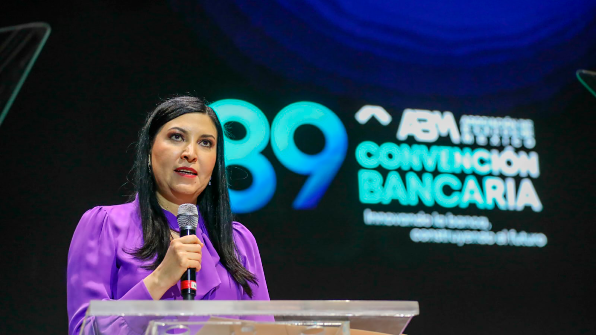 No nos podemos dar el lujo de normalizar la brecha de género: Victoria Rodríguez Ceja