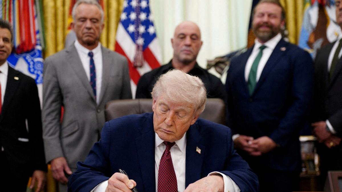 Trump firma un decreto para acelerar el acceso a los tratamientos con fármacos psicodélicos