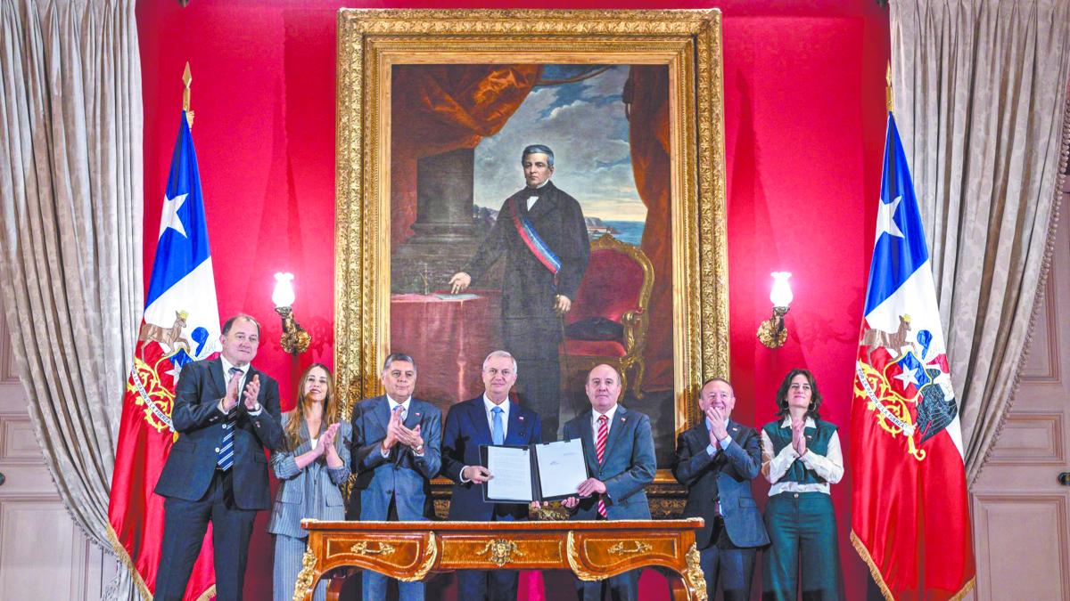 Kast propone bajar tasa de impuesto corporativo de 27 a 23%