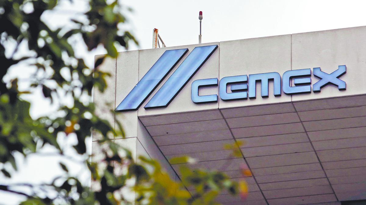 Cemex se reunirá con inversores en renta fija para una posible emisión: IFR