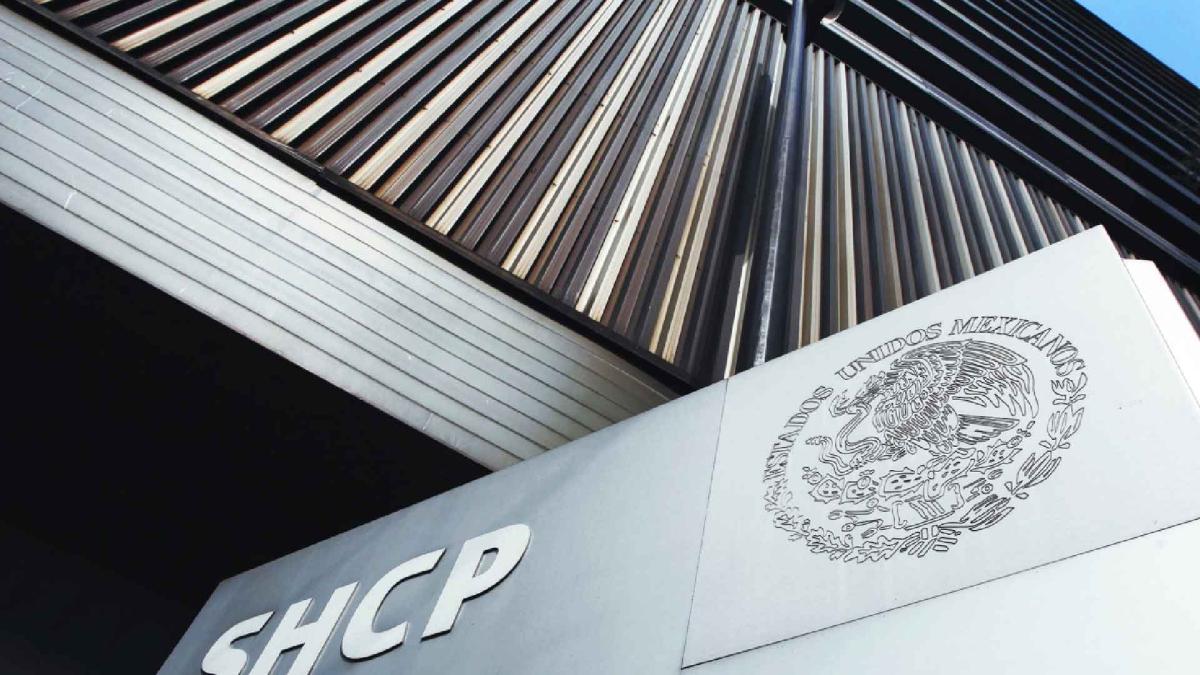 Hacienda asegura consolidación fiscal y deuda estable tras recorte de calificación de Moody's