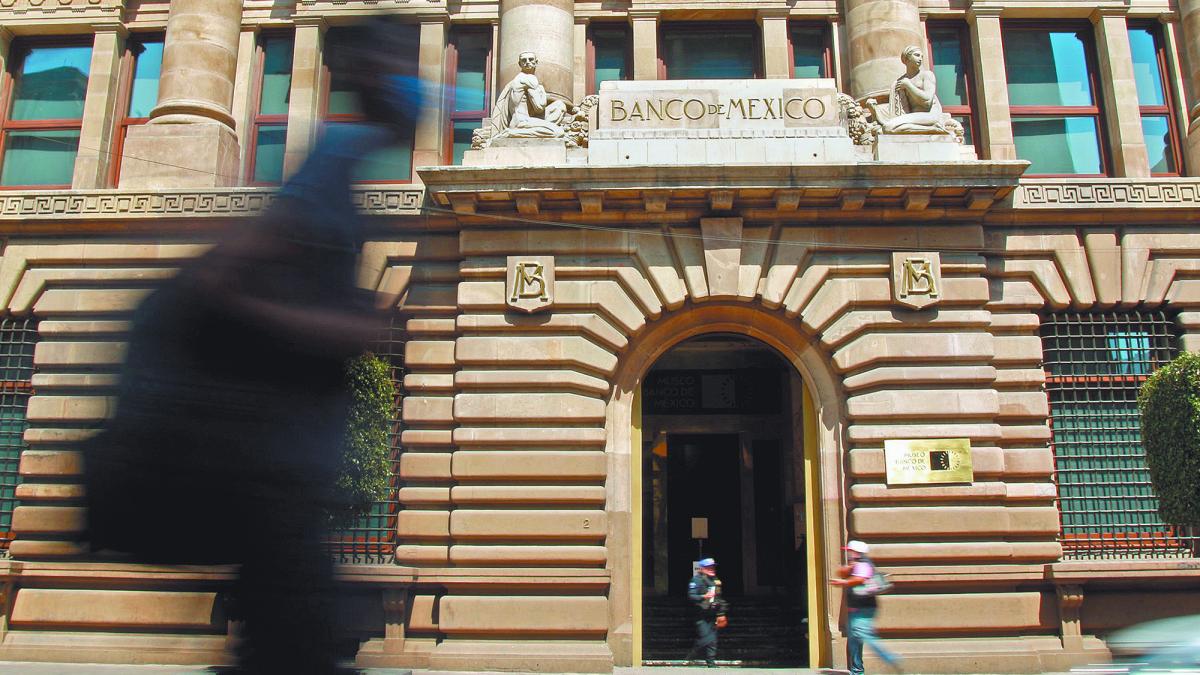Disciplina fiscal y autonomía monetaria claves: Banco de México