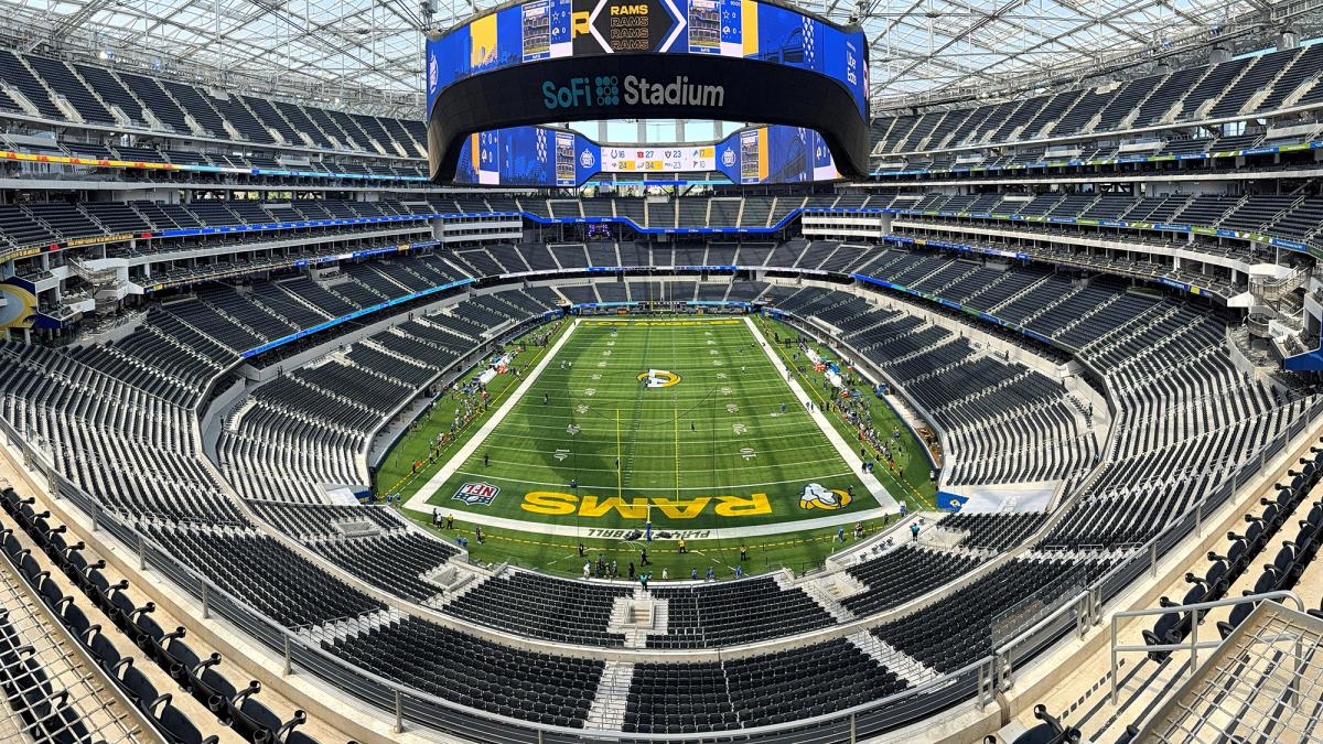 Empleados del SoFi Stadium de Los Ángeles alcanzan acuerdo para evitar huelga