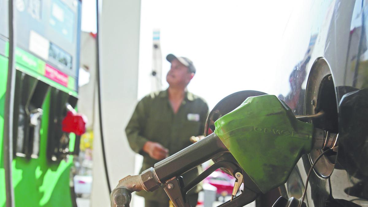 Hacienda aumenta estímulos fiscales a gasolina Magna y diésel