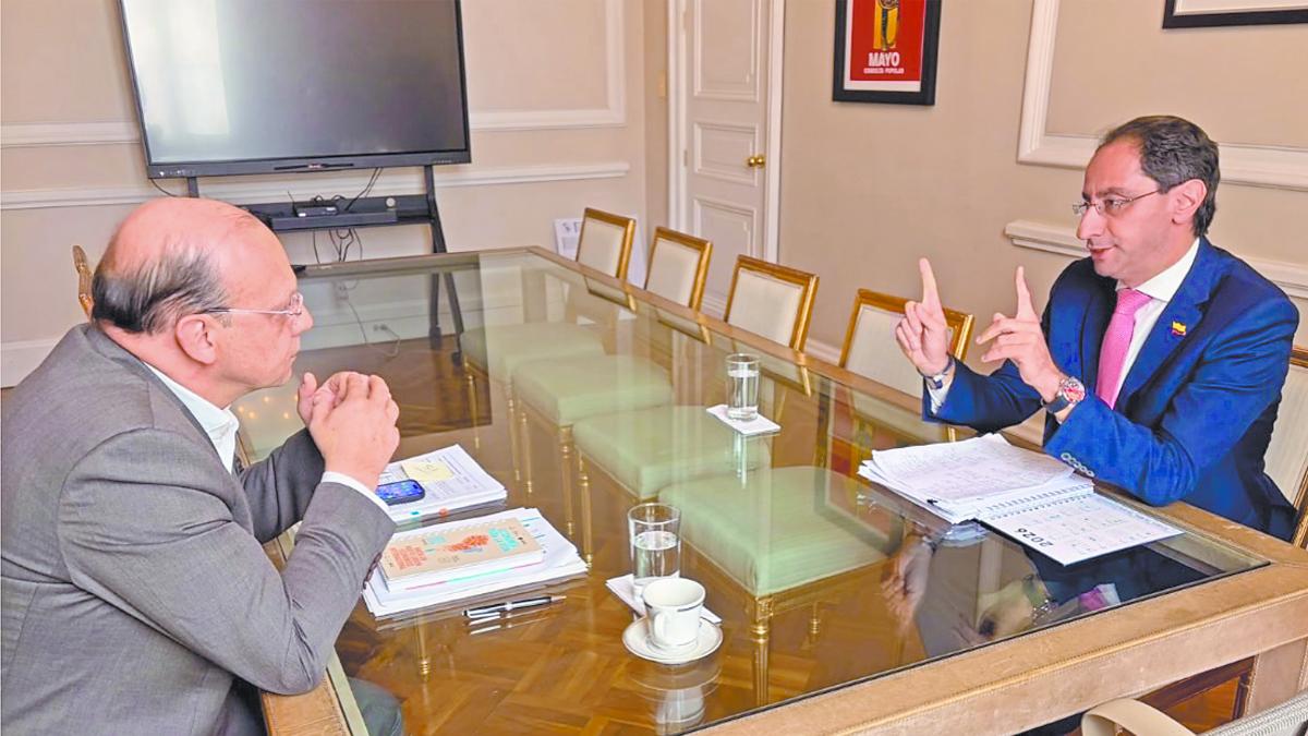 Petro mantiene apuesta por reforma tributaria