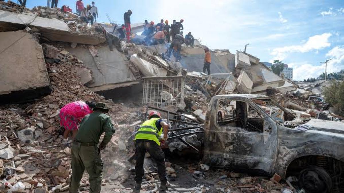 La Guaira, un mes después de los terremotos