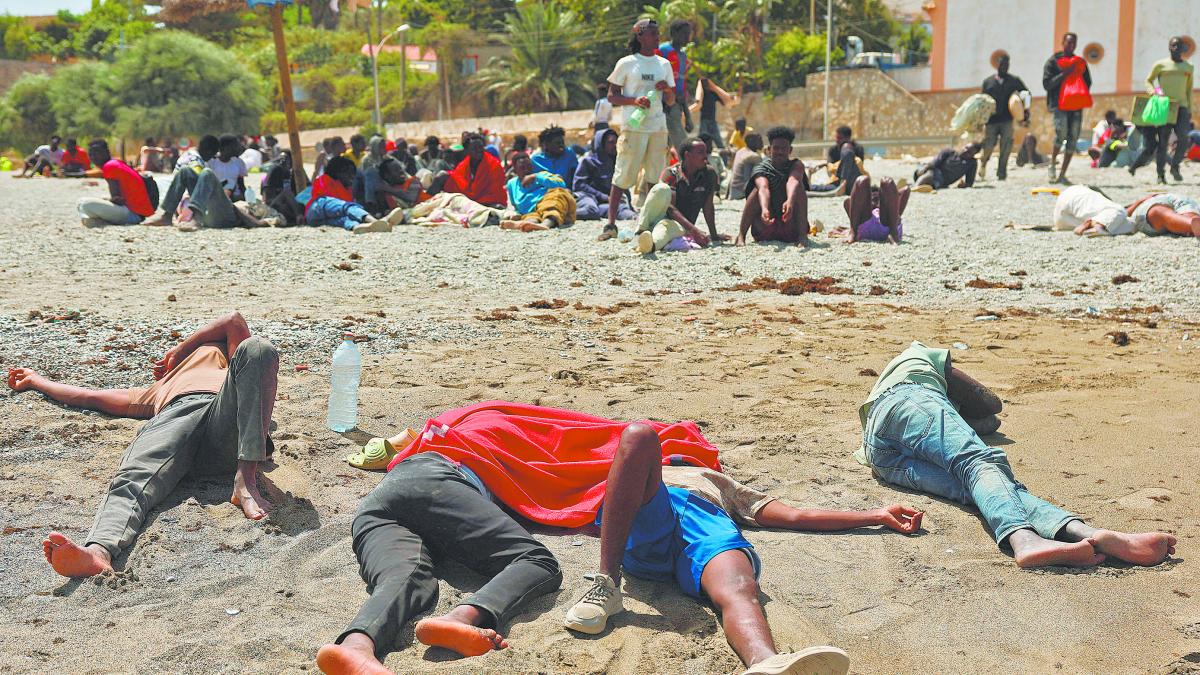 España defiende su soberanía sobre Ceuta ante crisis migratoria