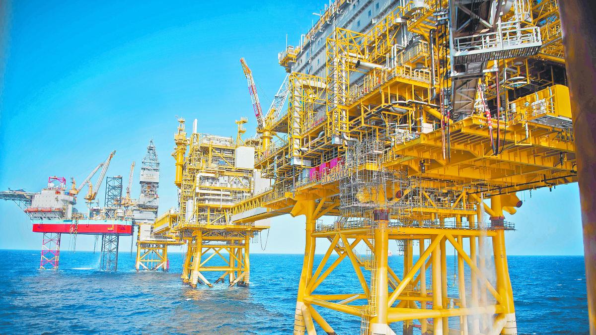 Seis países de la UE instan a gravar ganancias extraordinarias a empresas energéticas