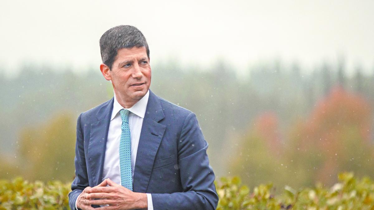 Warsh ve inflación persistente; analistas anticipan alza de tasas