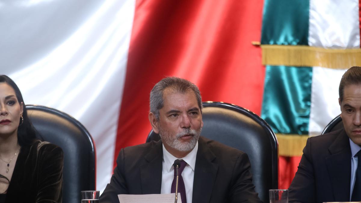 Prevén menor techo de endeudamiento para este año; van por 1.7 billones de pesos