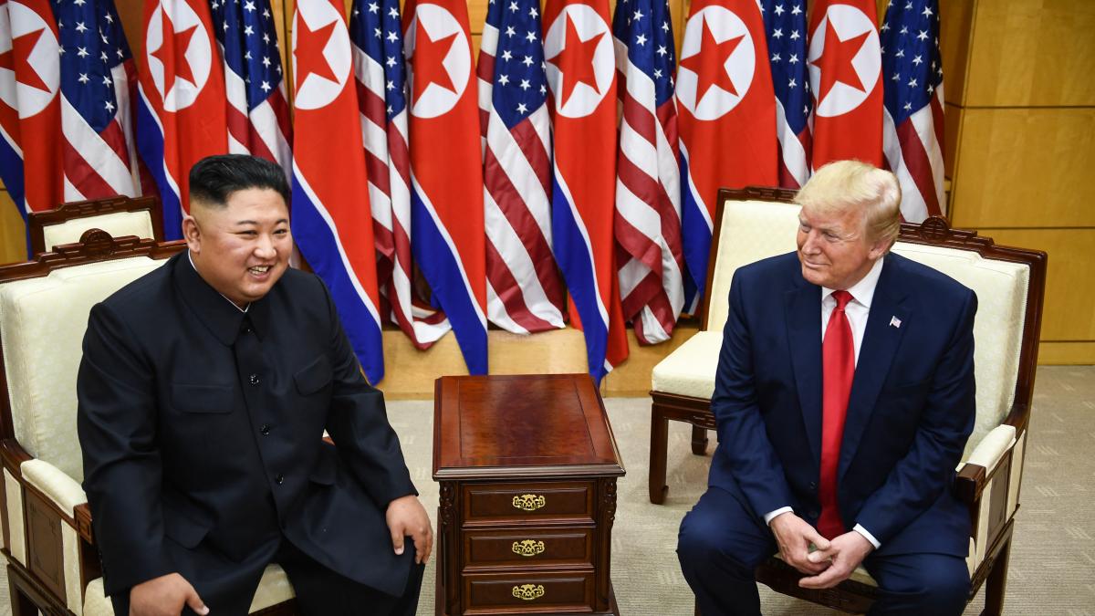 Presidente surcoreano afirma que Trump "claramente" busca diálogo con Corea del Norte