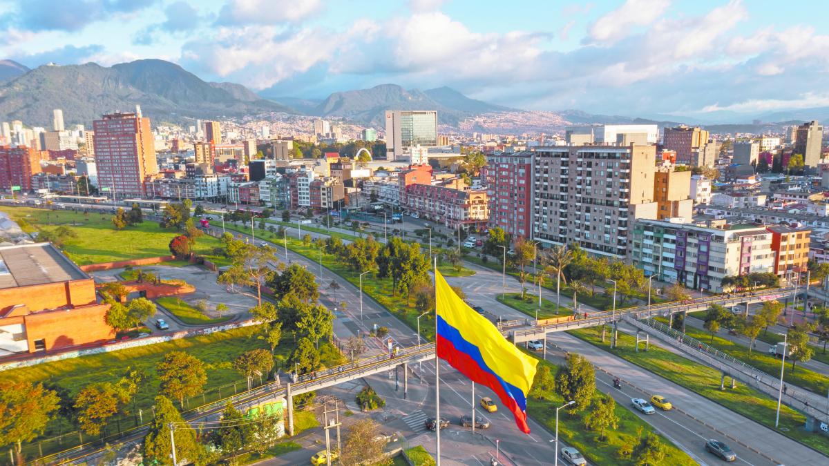 El peso colombiano, el más revaluado en 2026
