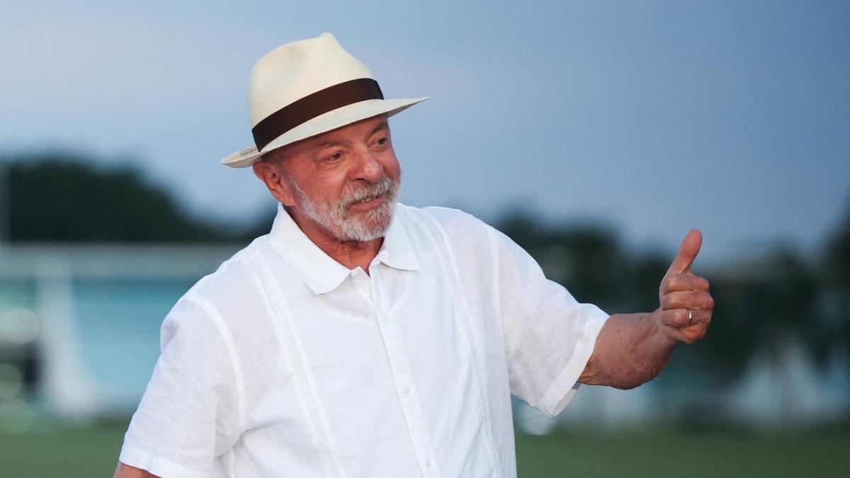 Lula da Silva critica la huida de Flávio Bolsonaro a EU, la "primera patria" de la familia Bolsonaro