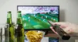 Federico y Emmanuel tienen varias cosas en común: son aficionados al futbol; movieron cielo, mar y tierra para conseguir un boleto a uno de los encuentros y ambos (por separado) asistirán al partido México Vs. República Checa. La diferencia radica en lo que van a gastar y en la planeación que hicieron.