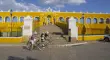 Con su inconfundible color amarillo, el Convento de San Antonio de Padua concentra historia, arquitectura y sincretismo cultural en Izamal.