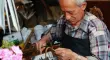 Los adultos mayores necesitan seguir trabajando, pero lo hacen en la informalidad.