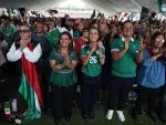 A través de redes sociales, la presidenta compartió imágenes del evento portando una camiseta de la Selección Mexicana