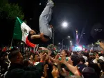 Aficionados de futbol salieron a las calles de la capital el pasado miércoles el triunfo de México frente a Corea del Sur en la Segunda Jornada de la Fase de Grupos del Mundial 2026.