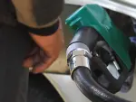 Ante reclamos de la industria gasolinera estadounidense, la presidenta Claudia Sheinbaum dijo este lunes que las acciones gubernamentales en materia energética no contradicen al Tratado de Libre Comercio entre Estados Unidos, Canadá y México.

Para más información del tema, visita: https://www.eleconomista.com.mx

¡Síguenos en nuestras redes sociales para mantenerte informado!

Twitter: https://twitter.com/eleconomista 
Facebook: https://www.facebook.com/ElEconomista.mx
Instagram: https://www.instagram.com/eleconomistamx
LinkedIn: https://www.linkedin.com/company/el-economista/

#ElEconomista #EETV