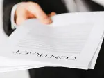 Los proveedores deberán notificar con al menos cinco días previos de la renovación automática de un servicio.

Para más información del tema, visita: https://www.eleconomista.com.mx/finanzaspersonales/reforma-cobros-abusivos-servicios-digitales-aprobada-diputados-20250920-777816.html

¡Síguenos en nuestras redes sociales para mantenerte informado!

Twitter: https://twitter.com/eleconomista 
Facebook: https://www.facebook.com/ElEconomista.mx
Instagram: https://www.instagram.com/eleconomistamx
LinkedIn: https://www.linkedin.com/company/el-economista/

#ElEconomista #Reforma #RicardoMonreal