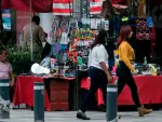 La economía informal contempla a todas las unidades económicas que operan fuera de los registros legales básicos, así como modalidades de informalidad laboral e informalidad de negocio, esquemas que generan ingresos, pero carecen de protección legal plena.