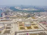 La refinería Olmeca, que este 2025 cumple su primer año completo de operación, aportó 126,000 barriles diarios al proceso de crudo de Pemex. Foto: AFP.