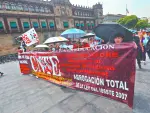 Miles de maestros marchan del Ángel al Zócalo y anuncian plantón; autoridades prevén bloqueos en al menos seis alcaldías y llaman a tomar precauciones.