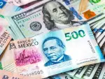 El peso avanza ante la expectativa de que Irán y ⁠Estados Unidos estén cerca ‌de alcanzar un acuerdo para poner fin a su guerra.

Para más información del tema, visita: https://www.eleconomista.com.mx/mercados/precio-dolr-hoy-6-mayo-2026-cuanto-cotiza-20260506-812133.html

Twitter: https://twitter.com/eleconomista 
Sitio web: https://www.eleconomista.com.mx/ 
Facebook: https://www.facebook.com/ElEconomista.mx 
Instagram: https://www.instagram.com/eleconomistamx 

#ElEconomista #EETV #Mercados