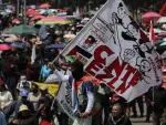 Yeni Aracely Pérez Martínez es la actual secretaria general de la sección 22 del SNTE en Oaxaca, controlado por la Coordinadora Nacional de Trabajadores de la Educación (CNTE).