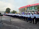 Elementos de policía de la Ciudad de México resguardaron el Estadio sede del Mundial durante la inauguración de esta justa deportiva.