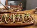 Tacos de nana, buche y nenepil