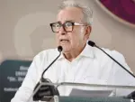 Rubén Rocha Moya informó la mañana de este viernes su reincorporación como gobernador de Sinaloa, tras solicitar licencia al puesto luego de los señalamientos de EU sobre sus supuestos vínculos con el narcotráfico.