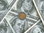 El peso cedió terreno ante un fortalecimiento del dólar tras la publicación de cifras de inflación y crecimiento económico en Estados Unidos, y del informe trimestral del Banxico.

Para más información del tema, visita: https://www.eleconomista.com.mx/mercados/precio-dolar-hoy-26-agosto-2026-cuanto-cerro-20260826-830343.html

¡Síguenos en nuestras redes sociales para mantenerte informado! 

Twitter: https://twitter.com/eleconomista 
Sitio web: https://www.eleconomista.com.mx/ 
Facebook: https://www.facebook.com/ElEconomista.mx 
Instagram: https://www.instagram.com/eleconomistamx 

#ElEconomista #EETV #Mercados
