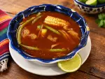 Tradicional Mole de Olla
