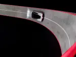 ¿Por qué el Tesla Roadster no se cae al estar boca abajo?