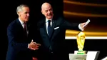 Mark Carney, primer ministro de Canadá con el presidente de la FIFA, Gianni Infantino.