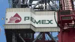 La Secretaría de Hacienda y Crédito Público indicó que fueron tres operaciones. La primera de ellas por 9,005 millones de pesos a 5.2 años en tasa flotante.

Para más información del tema, visita: https://www.eleconomista.com.mx/mercados/pemex-coloco-31-500-millones-pesos-mercado-local-20260213-799856.html 

¡Síguenos en nuestras redes sociales para mantenerte informado!

Twitter: https://twitter.com/eleconomista 
Facebook: https://www.facebook.com/ElEconomista.mx
Instagram: https://www.instagram.com/eleconomistamx
LinkedIn: https://www.linkedin.com/company/el-economista/

#ElEconomista #Pemex