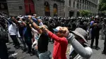 Manifestación de integrantes de la CNTE en el Centro de la Ciudad de México.