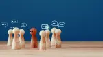 Conversar sin pantallas y escuchar con atención fortalece vínculos humanos y mejora el bienestar emocional cotidiano.