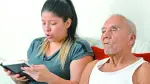 Mujeres destinan gran parte de su tiempo al cuidado de personas enfermas y adultos mayores en México.
